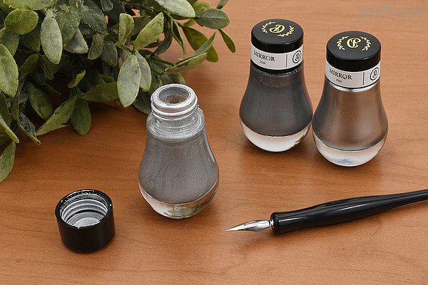 Dominant Industry Mirror 25ml Ink Bottle (for Dip Pen) - Chrome - Image 8