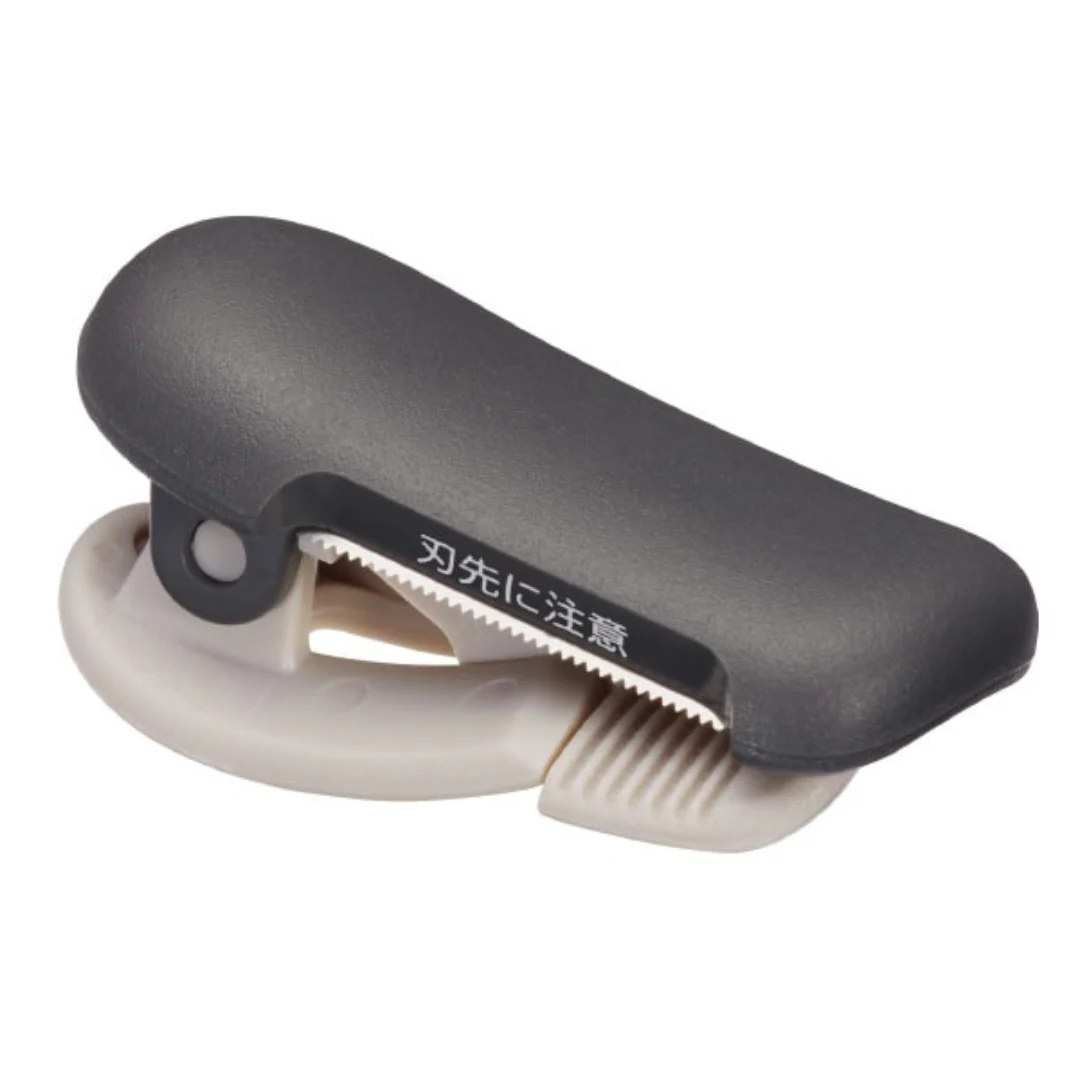 (DC) Kokuyo Me Clip-Type Tape Cutter (10-15mm) - Grayish Black