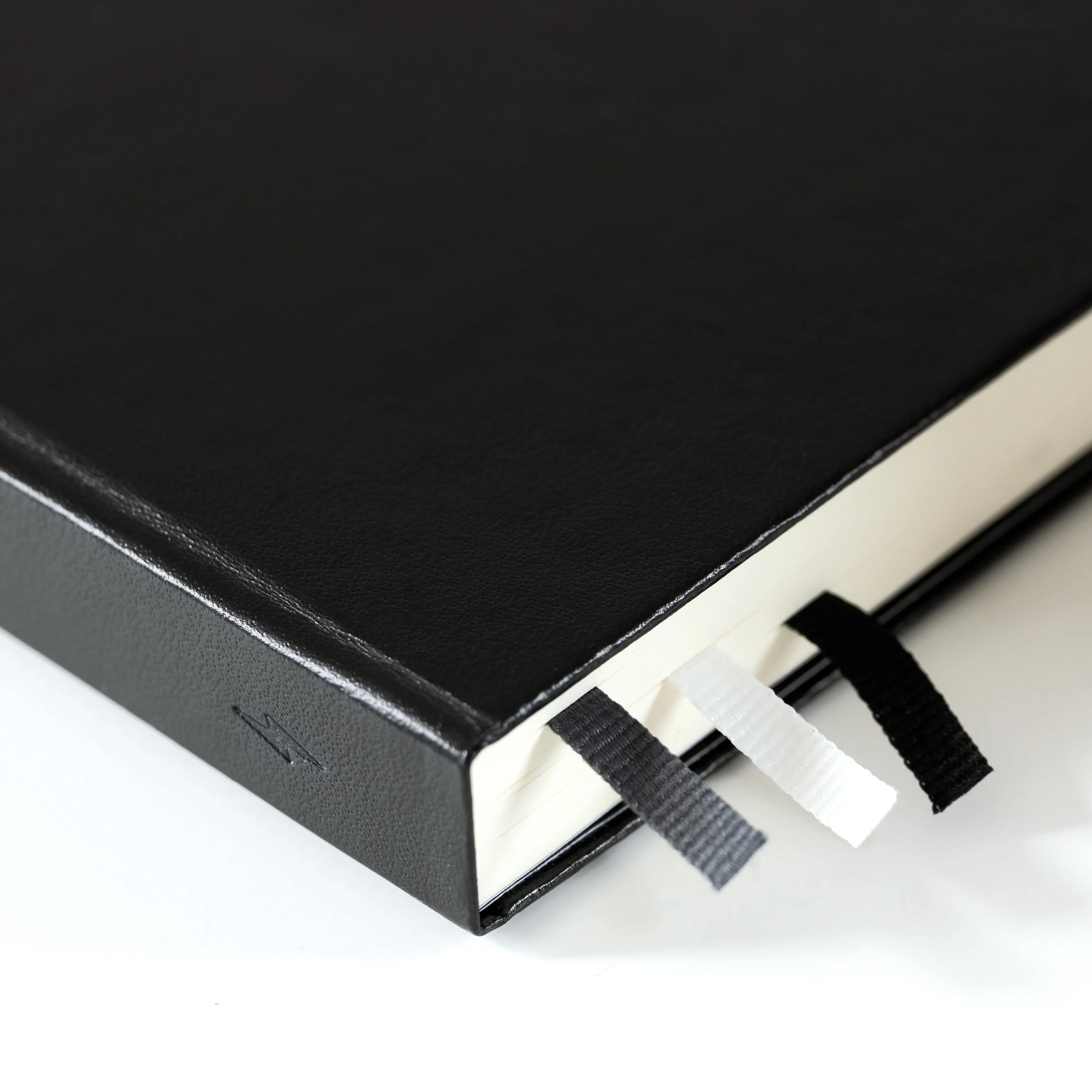 Leuchtturm1917 Bullet Journal Edition 2 A5 Medium Hardcover Notebook - Dotted / Black - Image 6