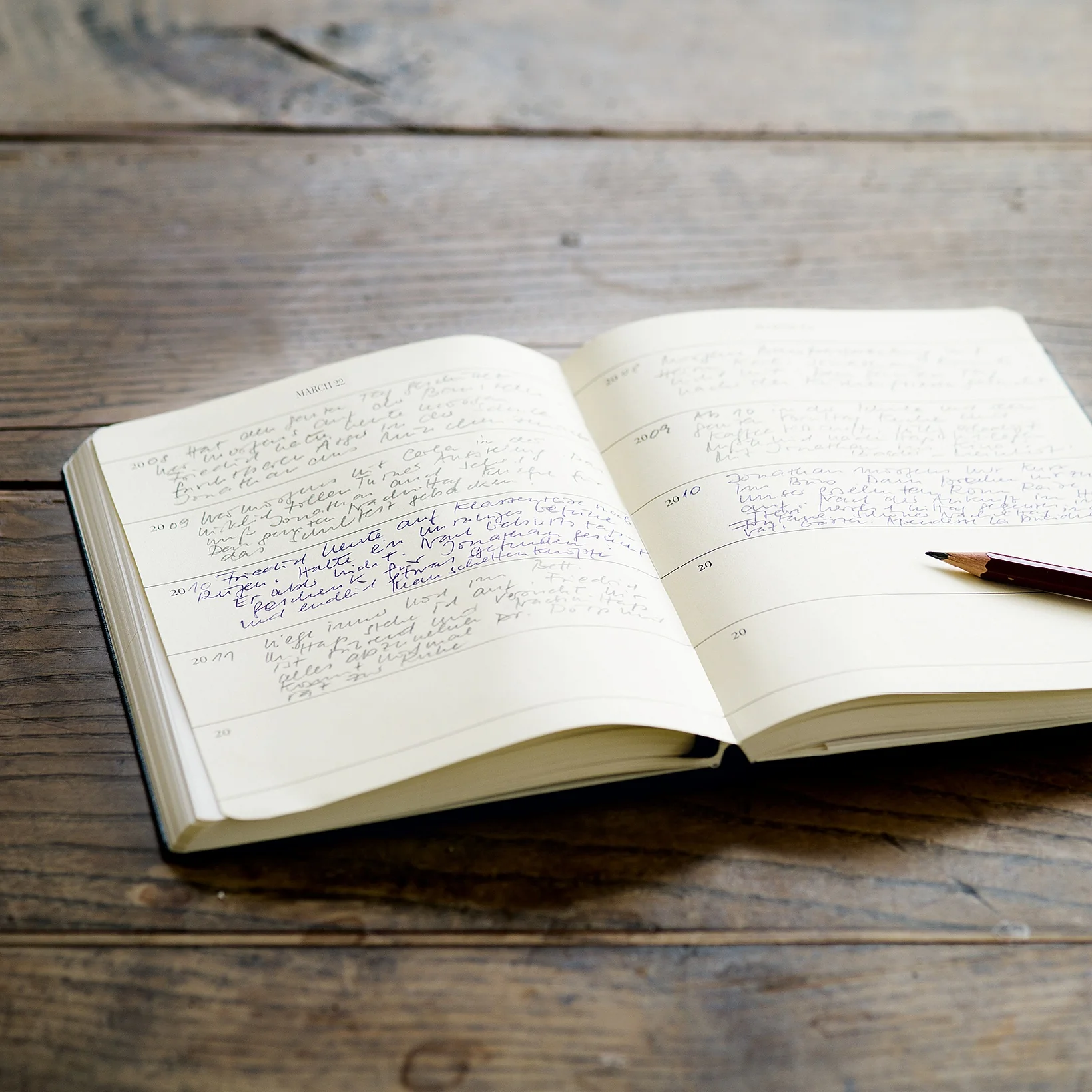 Leuchtturm1917 Some Lines A Day A5 Medium Hardcover Notebook - Black - Image 4