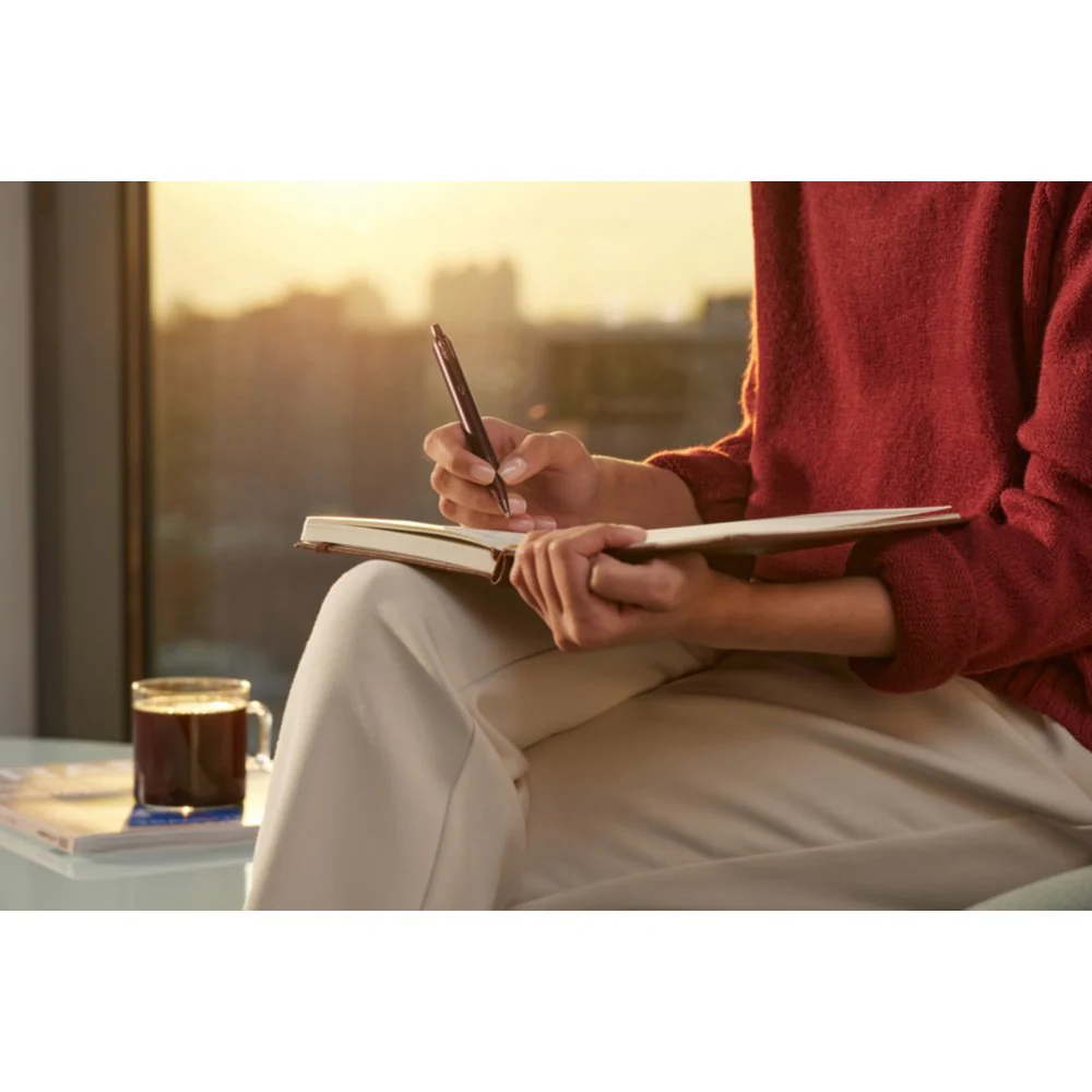 Parker IM PROFESSIONAL Ballpoint Pen - Monochrome Burgundy - Image 14