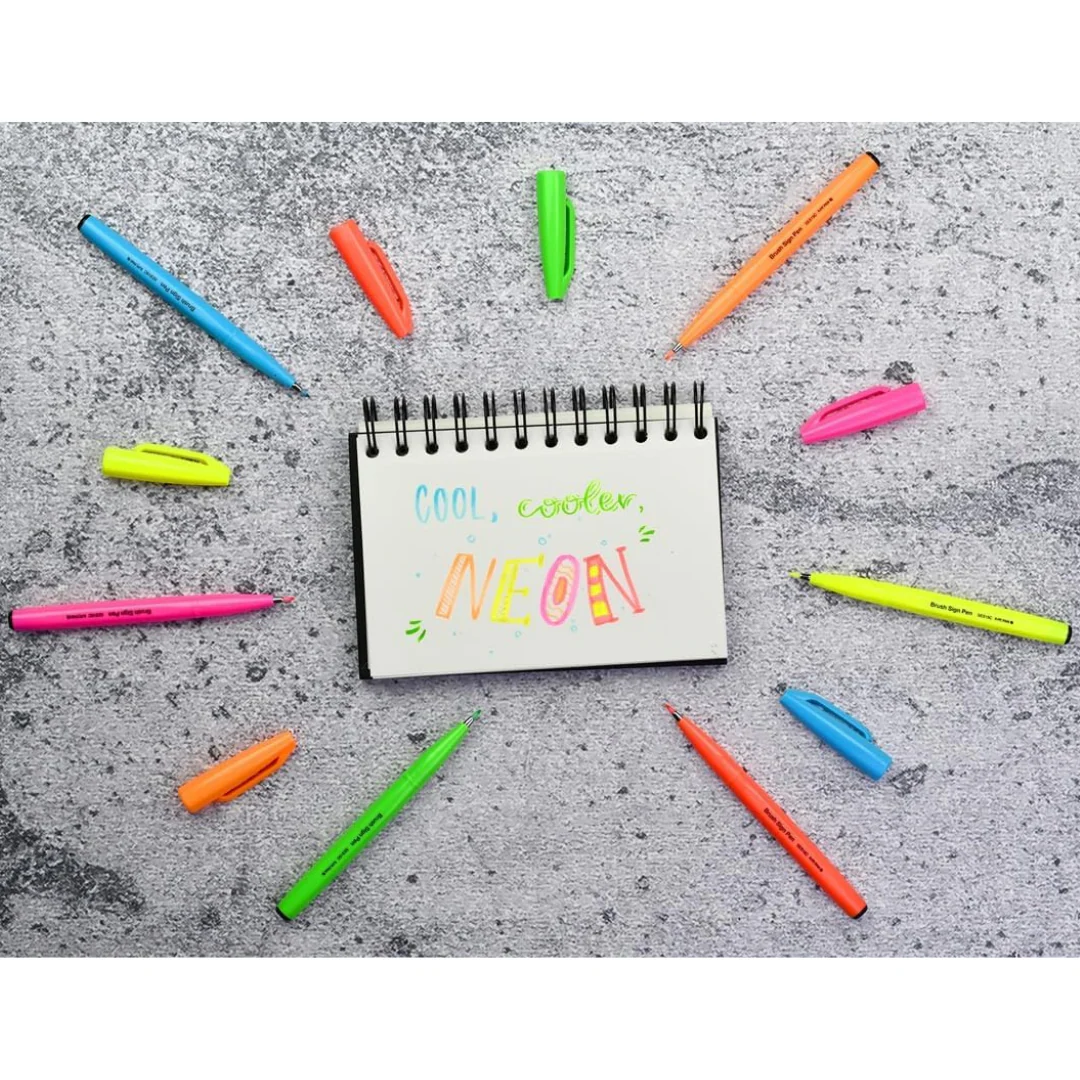 Pentel Brush Sign Pen - Fluorescent Green - Image 6