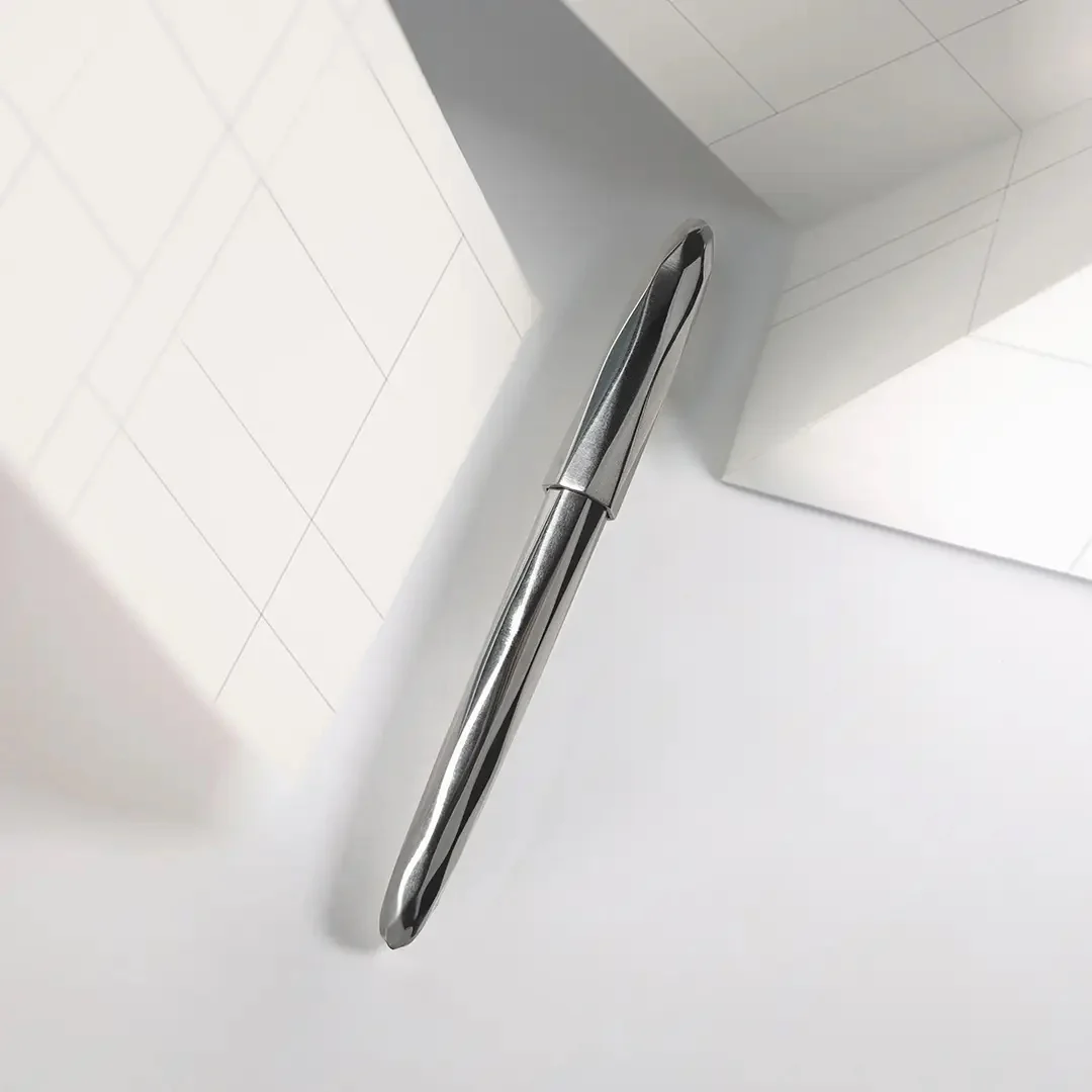 Royal Selangor Broad Nib Fountain Pen - Boston - Image 3