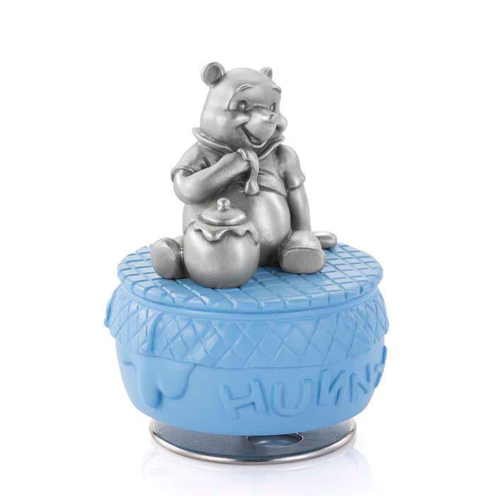Royal Selangor Disney Music Carousels - Winnie The Pooh Limited Edition Gilt - Image 2