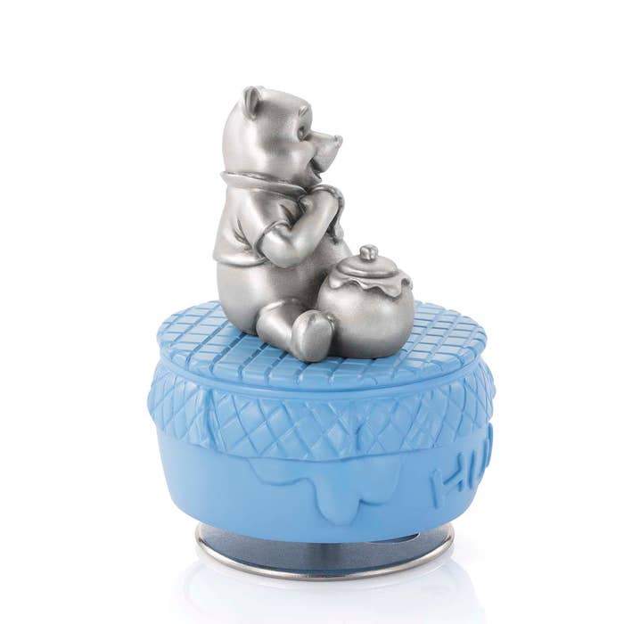 Royal Selangor Disney Music Carousels - Winnie The Pooh Limited Edition Gilt - Image 3