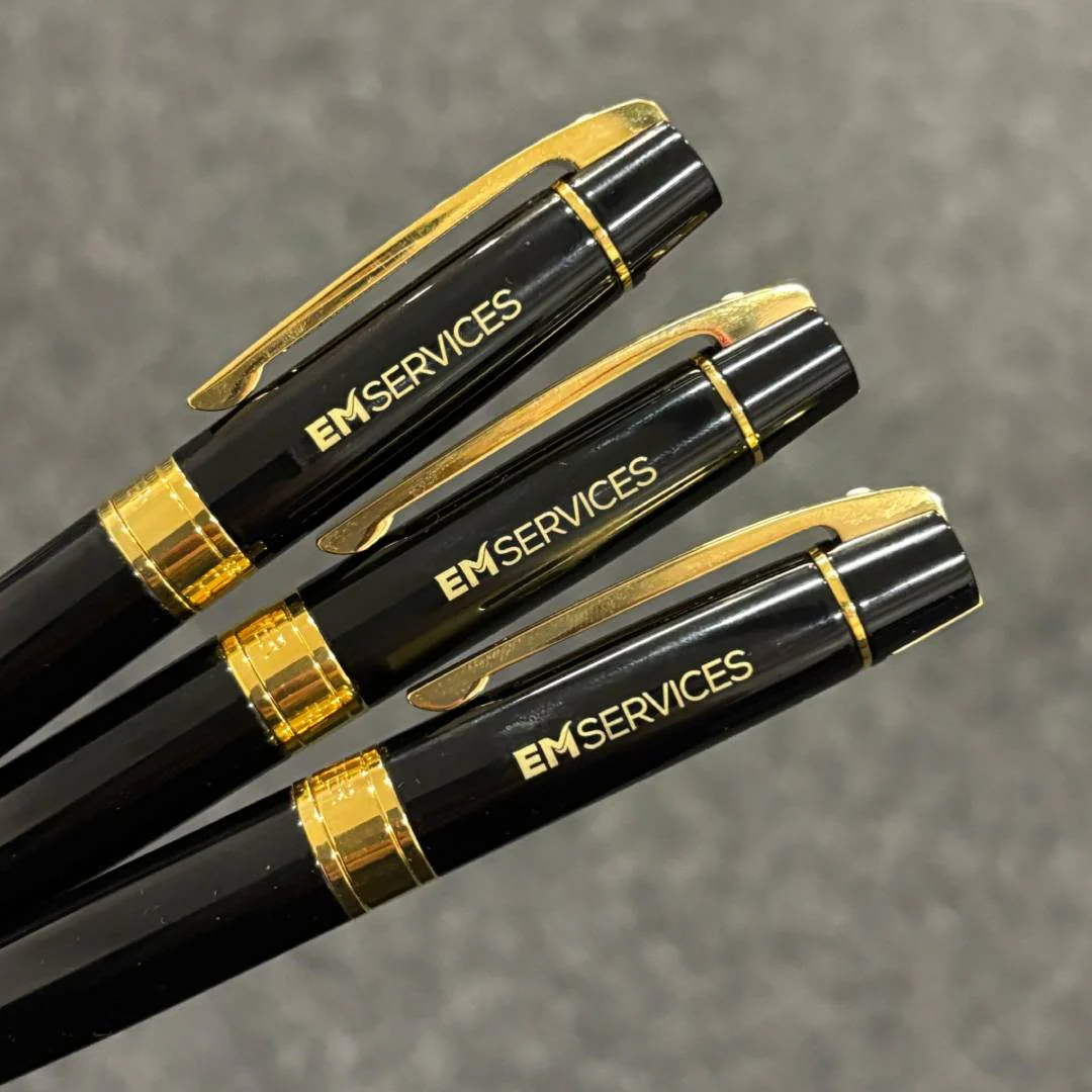 Sheaffer 300 E9325 Glossy Black with Gold Trims Ballpoint Pen (WW30) - Image 9